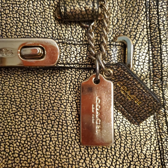 Coach Swagger Metallic Pebble Leather Crossbody Bag - Picture 4 of 9